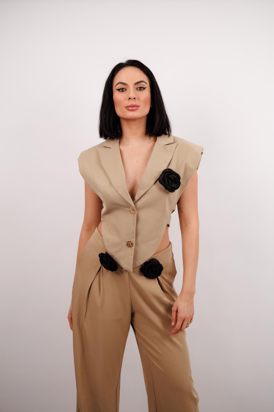 Compleu Zaira Black Cream